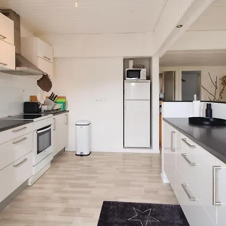 Pet Friendly In With Wifi 4*