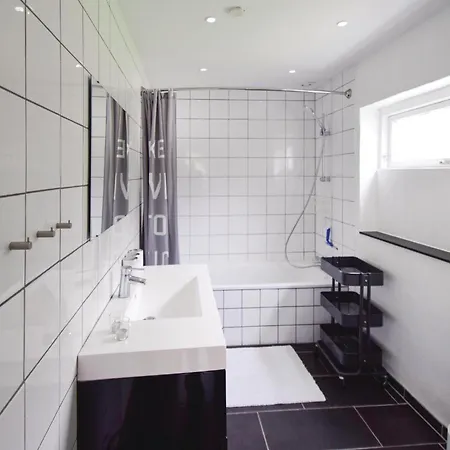 Pet Friendly In With Wifi Juelsminde (Hedensted)