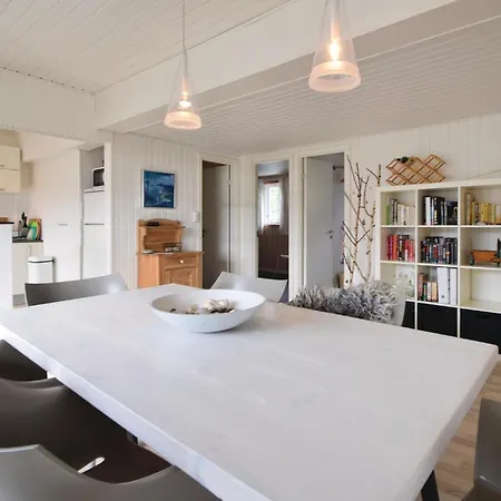 Pet Friendly In With Wifi Hotel 4*