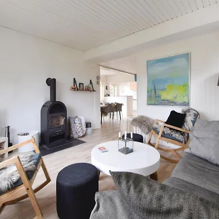 Pet Friendly In With Wifi 4*